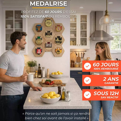 Porte-Médailles en Bois de Pin