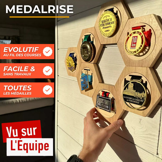 Porte-médaille hexagonal en bois - Le mur de médailles évolutif MedalRise - MedalRise